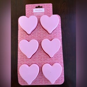 Hearts & Kisses Heart-Shaped Silicon Baking Mold